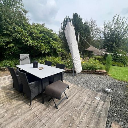 Moderne Familienfreundliche Wohnung Am Waldrand Von Pruem Mit Terrasse Esterno foto