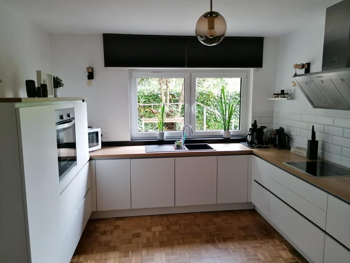 Moderne Familienfreundliche Wohnung Am Waldrand Von Pruem Mit Terrasse Esterno foto